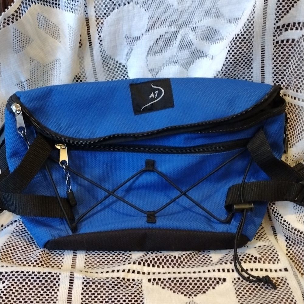 AJ waist pack 